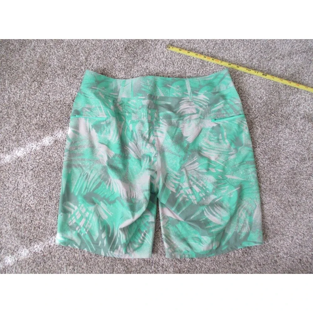 Lululemon Swimming Trunks Live In Practice Mens 32 Vibrant Green